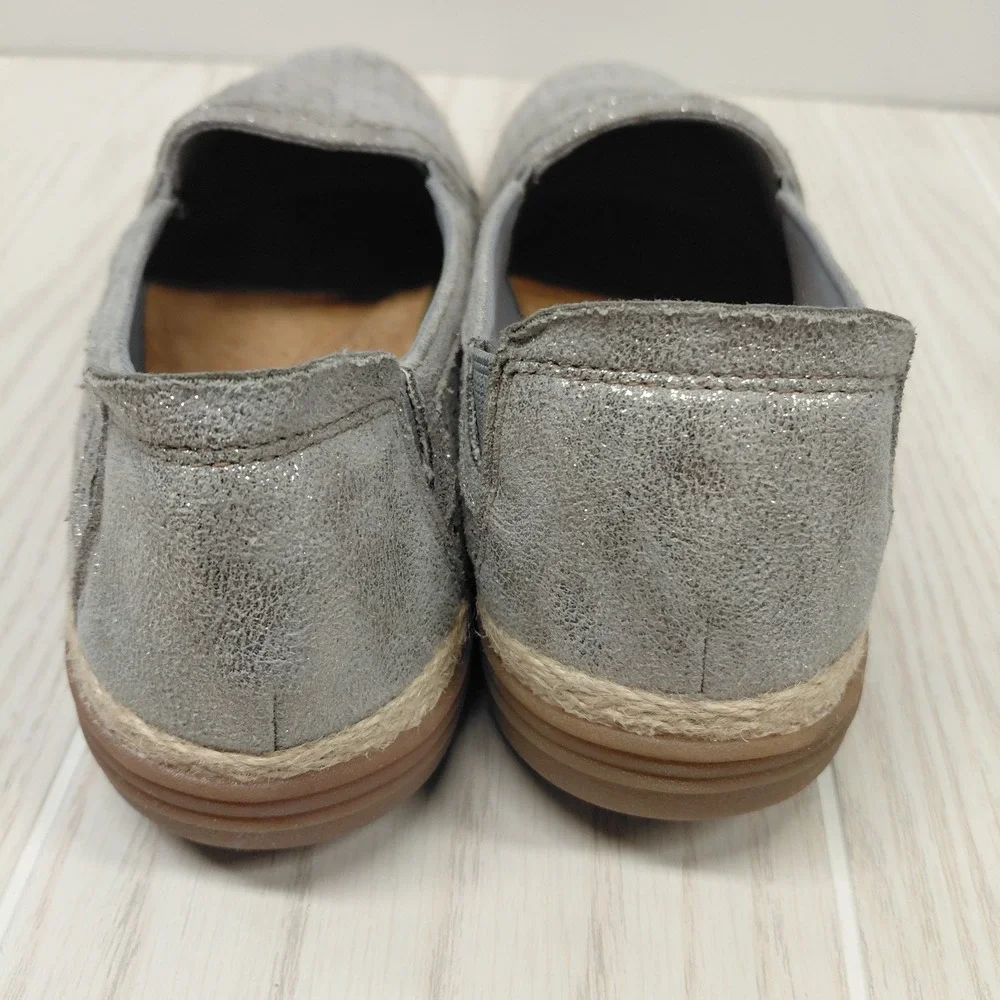 Clarks used excellent